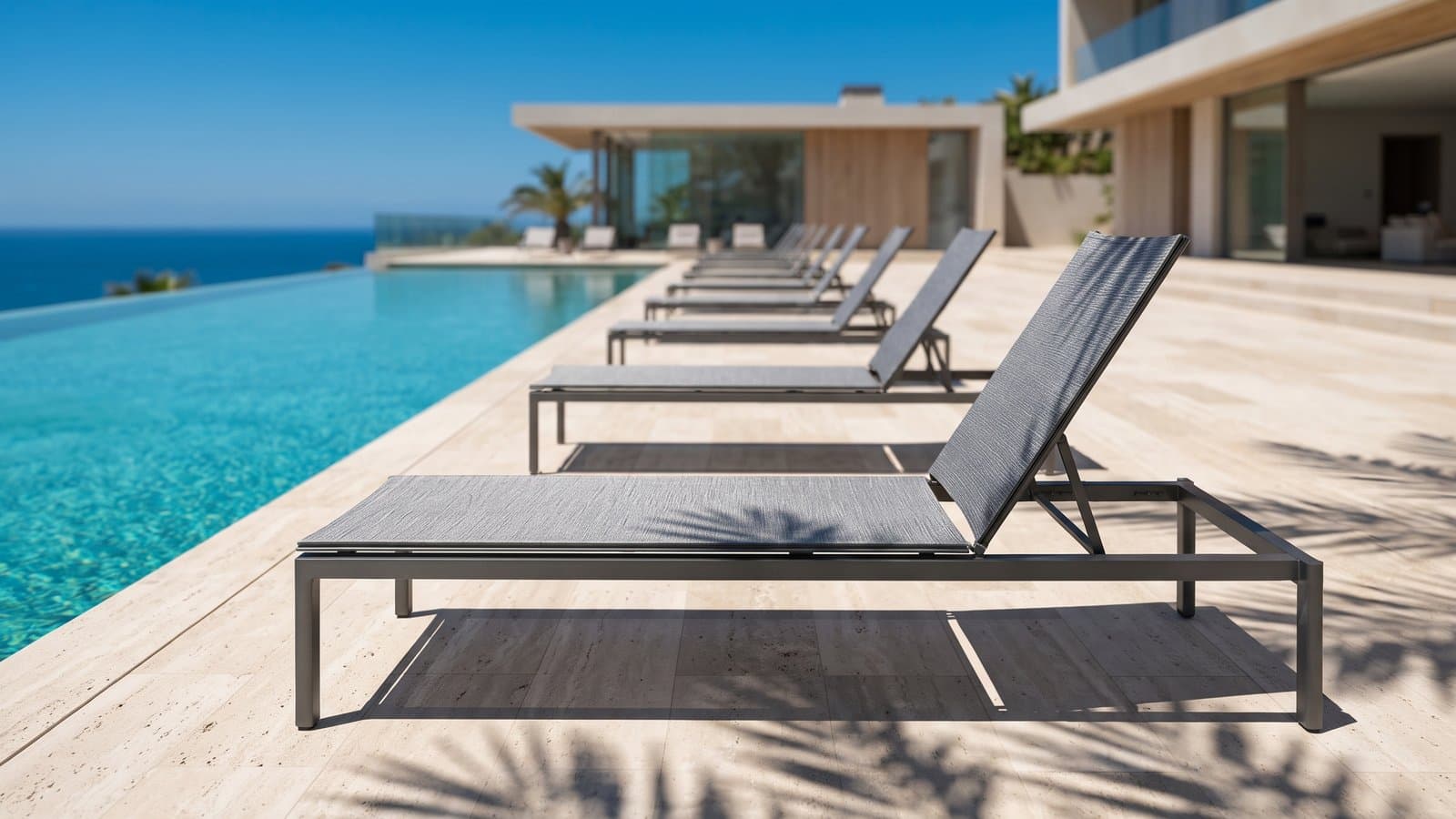 Harborside Lounger